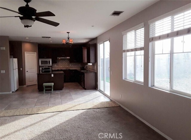 Foto del edificio - 5536 Pine Leaf Ave