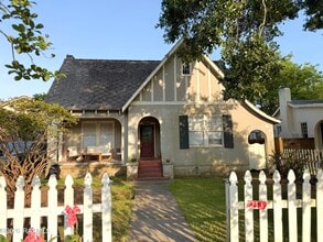 213 General Gardner Ave