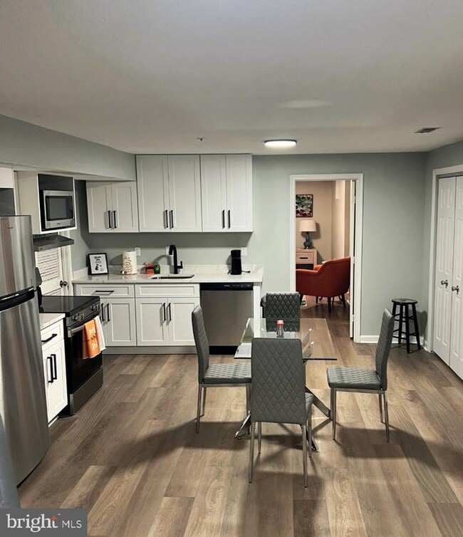Building Photo - 11205 Constellation Ct