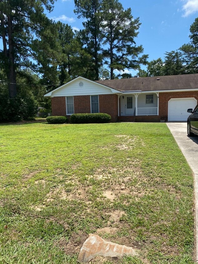 Foto principal - 12400 McKinnon Dr