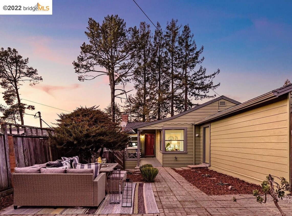 Foto principal - 39 Chatsworth Ct