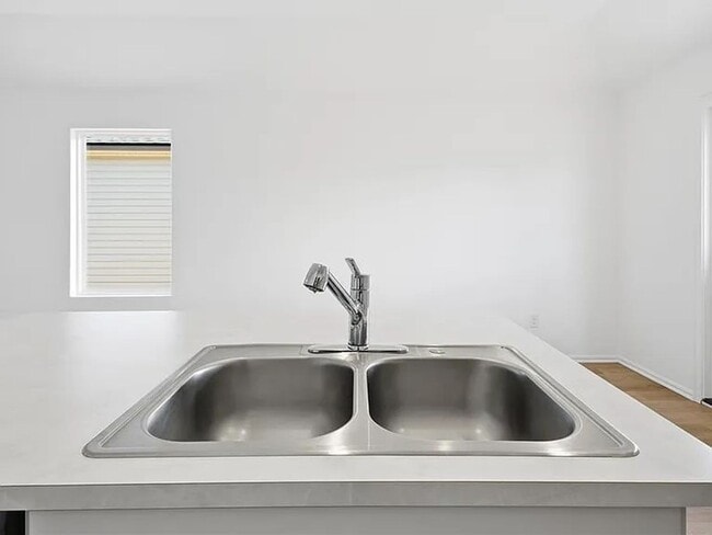 Foto del edificio - New Construction for Rent!