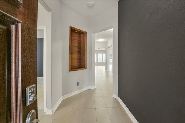 Foto del edificio - 10919 Walts Run Ln