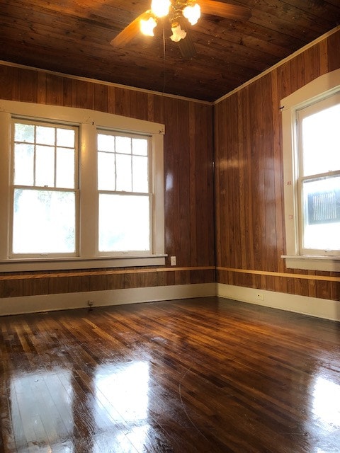 Building Photo - 2404 Hawes St
