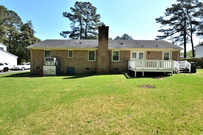 Foto del edificio - 1640 Bridgedale Dr