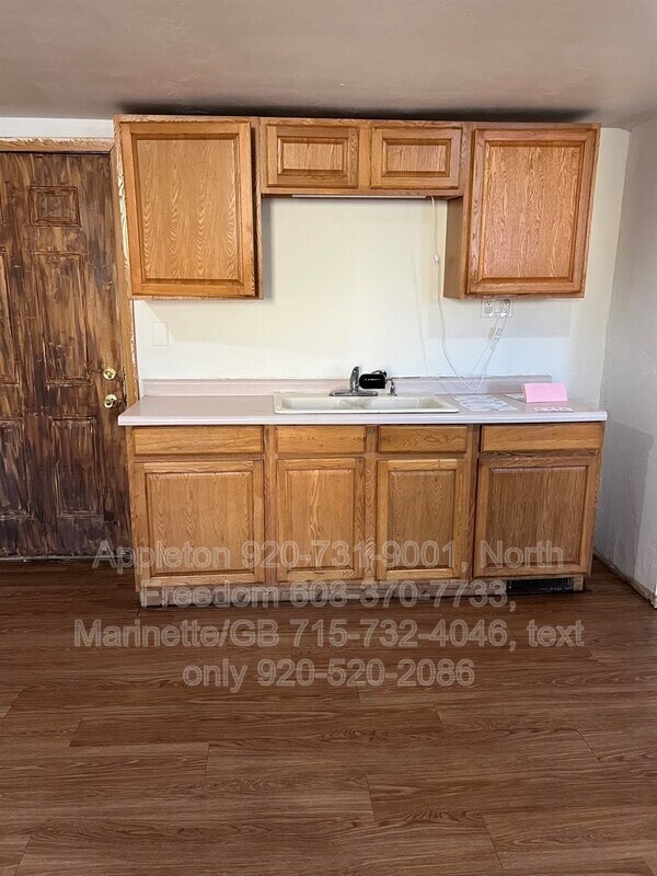 Building Photo - 310 Main St