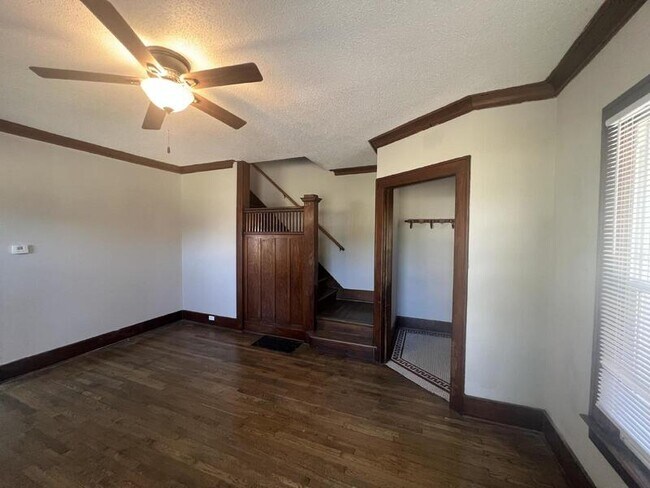 Foto del edificio - 829 Watson St SW