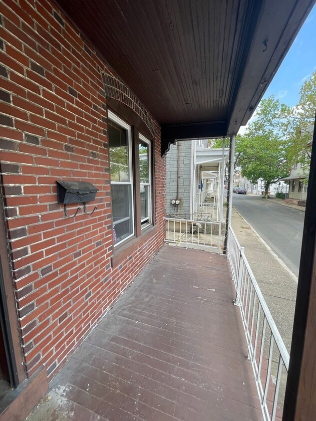 Primary Photo - 459 New St