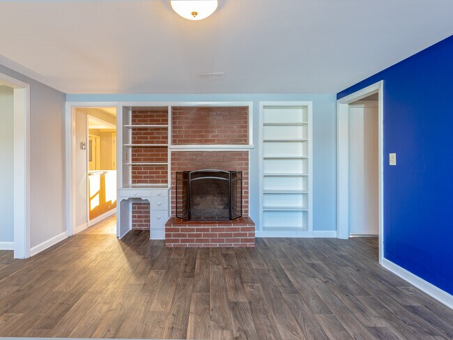 Building Photo - 540 SE 151st Ave