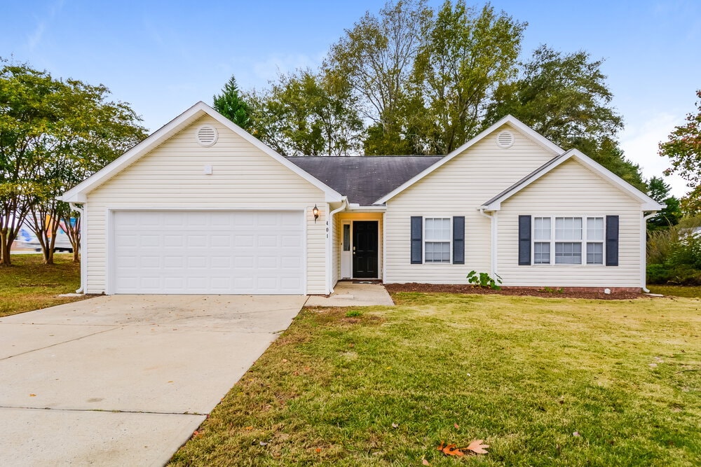 Foto principal - 401 Three Meadows Rd