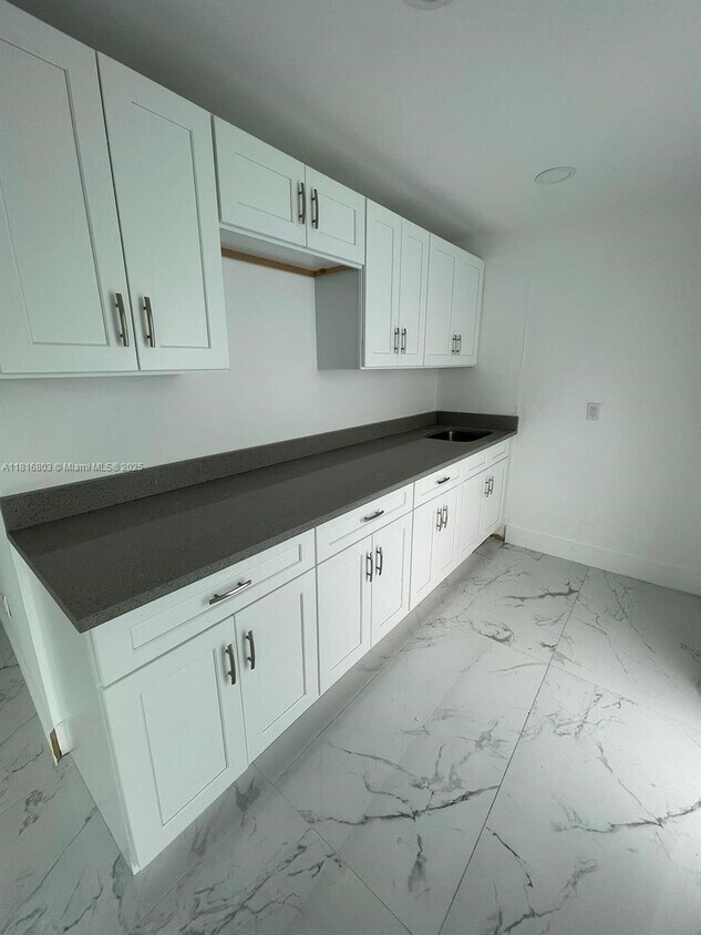 Foto del edificio - 4327 SW 50th St
