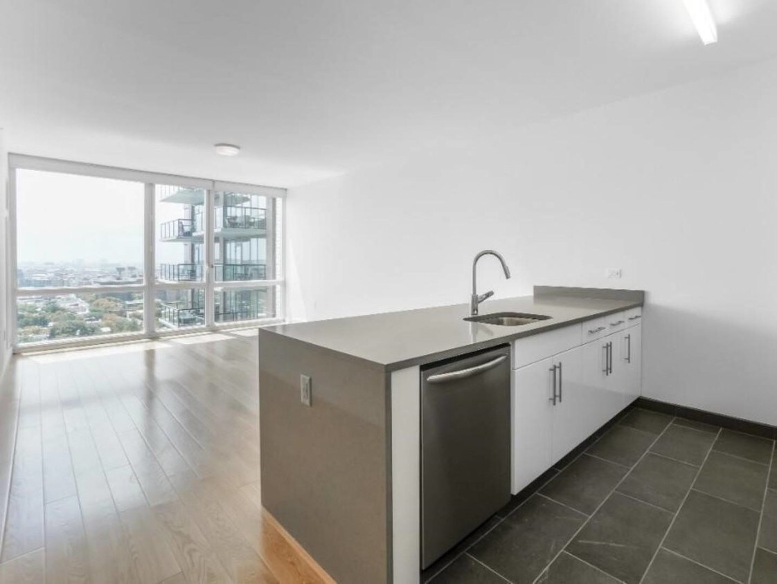 Foto principal - 33-34 Bond St