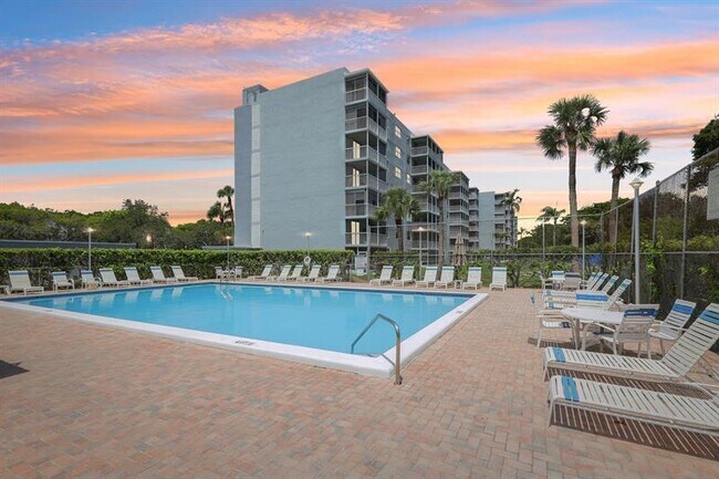 Foto del edificio - 5700 NW 2nd Ave