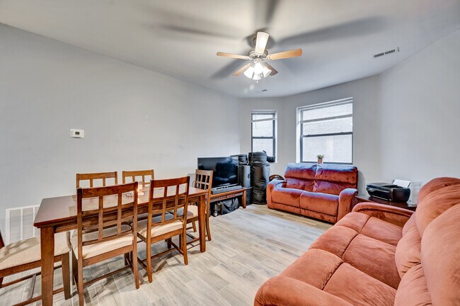 Foto del edificio - Dorchester Court Apartments
