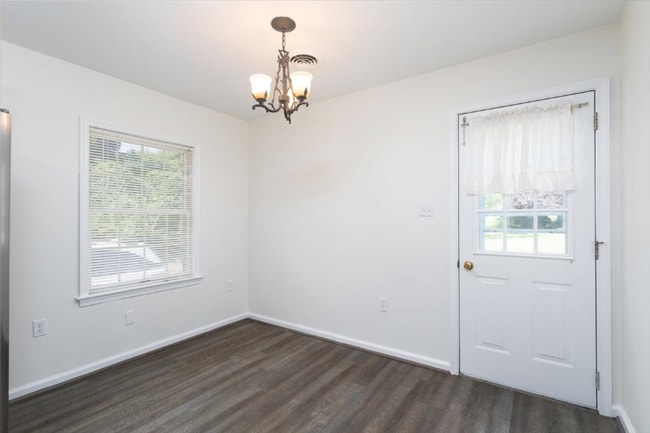 Foto del edificio - 129a Manor Ave N