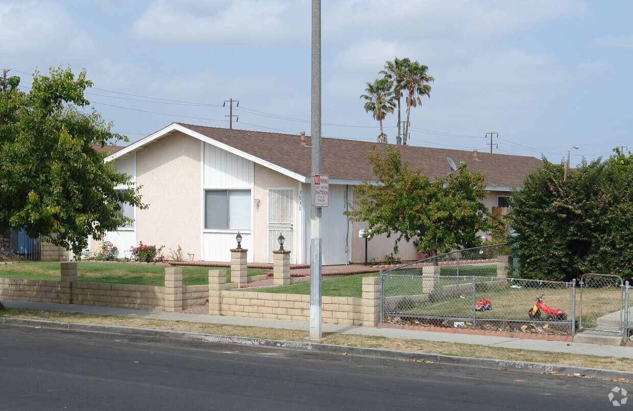 Primary Photo - 3030 Olds Rd