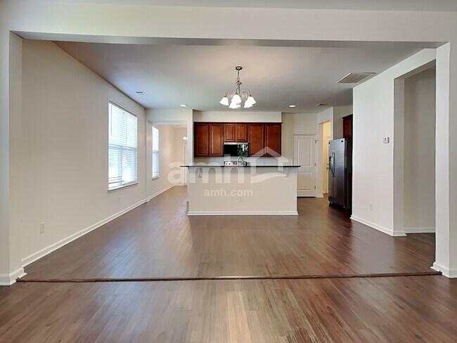 Foto del edificio - 285 Oglethorpe Cir