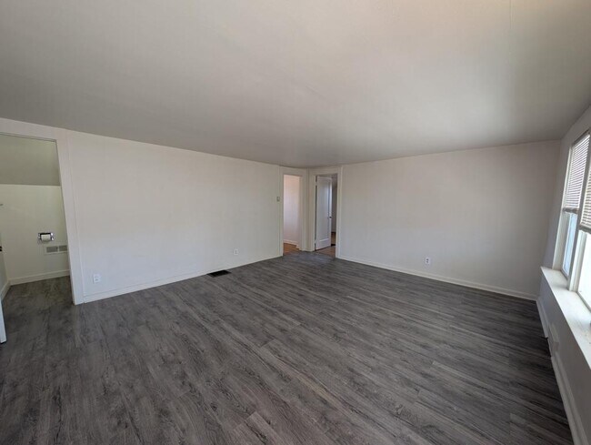 Foto del edificio - 323 N 4th St