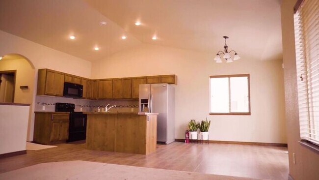 Foto del edificio - Spacious 3 bed, 2 Bath Home