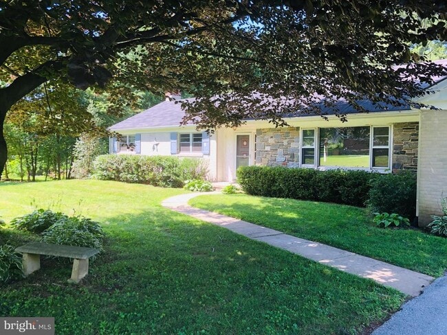 Building Photo - 1007 Caln Meetinghouse Rd