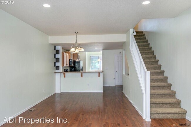 Building Photo - 2 br, 2.5 bath House - 17444 SW Rose Petal...