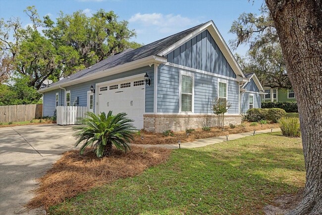 Building Photo - 7492 Sunny Mariana Ct