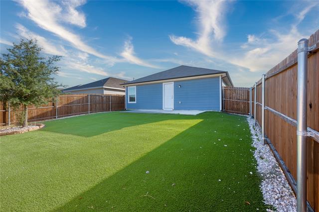 Foto del edificio - 7601 Bluebell Ln