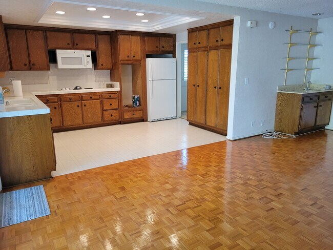Kitchen open to family room - 1660 S Tiara Way