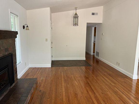 Foto del edificio - 969 Oak Terrace Ct