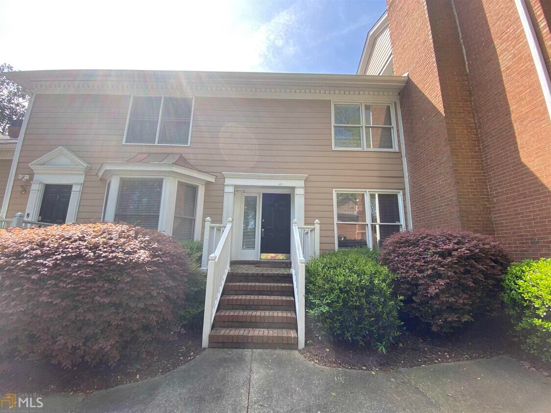 7500 Roswell Rd Unit 4, Sandy Springs, GA 30350 Apartment for Rent in