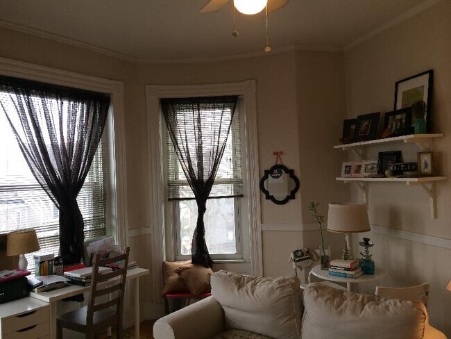 Foto del edificio - 1451 Tremont St