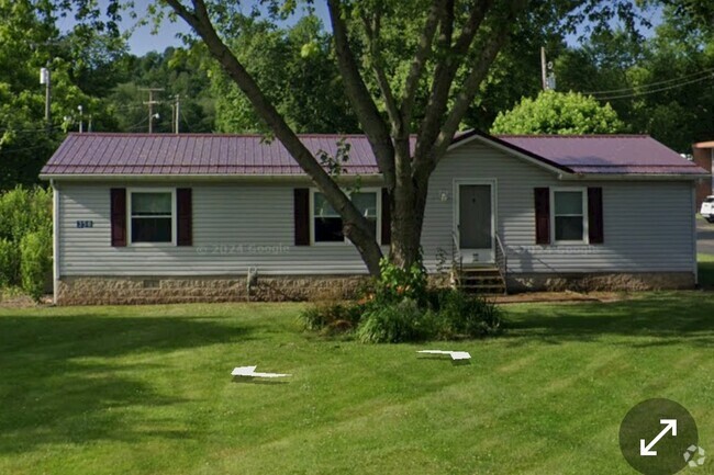 Exterior - 358 W Lisbon St