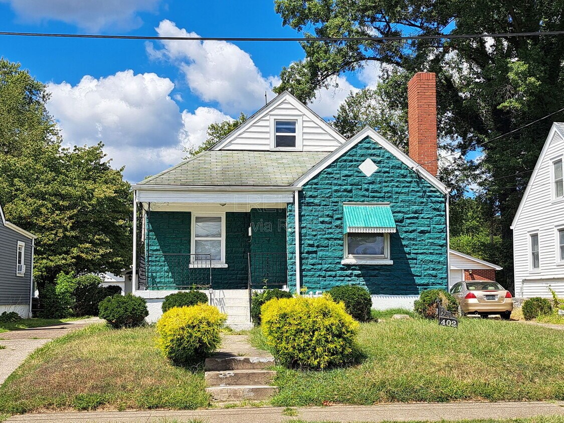 Primary Photo - 402 N 41st St