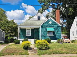 Building Photo - 402 N 41st St