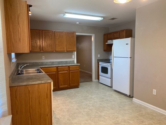 Foto del edificio - 3 BEDROOM CLOSE TO UMHB