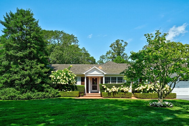 Foto del edificio - 72 Davids Ln