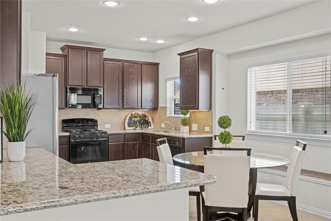 Building Photo - 24526 Forest Canopy Dr