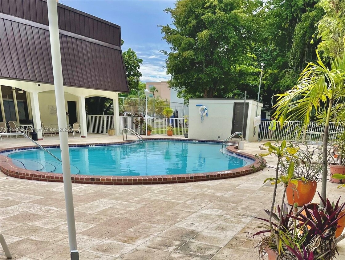 500 NE 2nd St Unit 223, Dania Beach, FL 33004 Condo for Rent in Dania