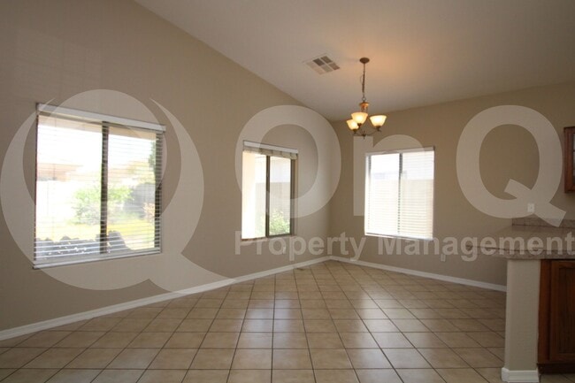 Building Photo - 12204 W Ocotillo Ln