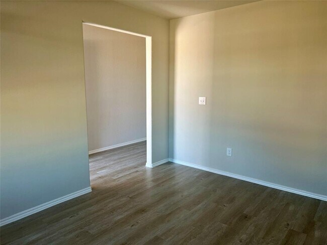 Building Photo - 160 Ashe Juniper Way