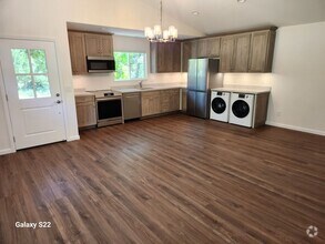 Building Photo - 857 Foothill Dr