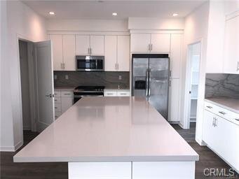 Foto del edificio - 315 Placemark, Irvine, CA 92614 - 3 BR 3.5...