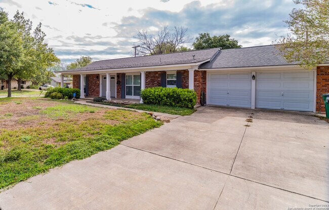 Foto del edificio - 4146 Longvale Dr