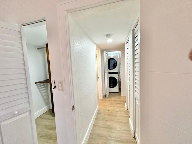 Foto del edificio - 470 NW 20th St