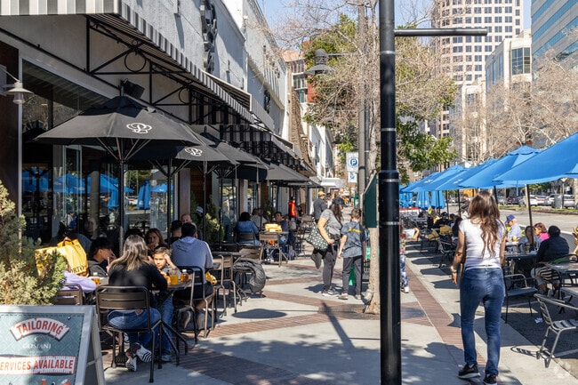 There are plenty of outdoor dining options around Glendale.