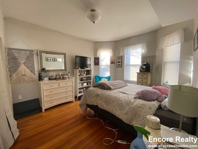 Foto del edificio - 15 Litchfield St