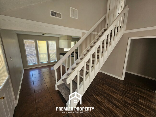 Foto del edificio - 3951 Silverleaf Rd