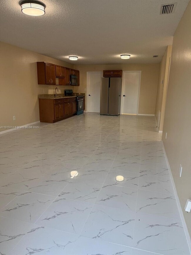 Foto del edificio - 2809 Jefferson Pkwy