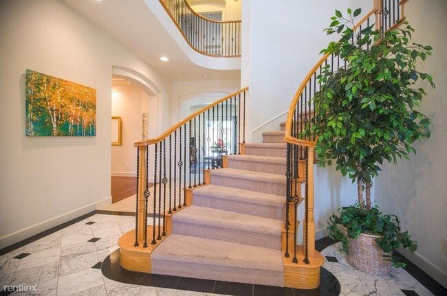 Foto del edificio - 5119 Hartland Ct