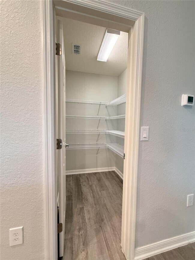 Foto del edificio - 4306 Swan St